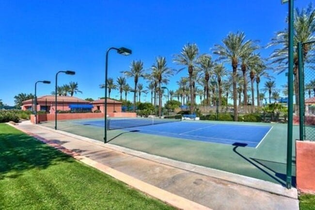 Building Photo - 20530 N Saratoga Way