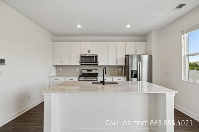 Building Photo - 515 Forsberg Ct