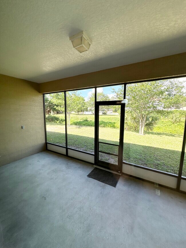 Building Photo - 6 Prince Eric Ln