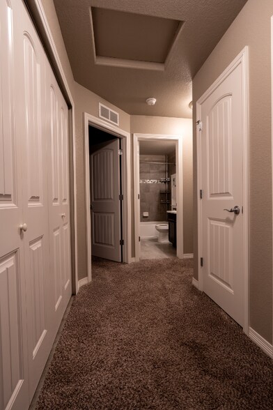 Building Photo - 2481 Likens Dr