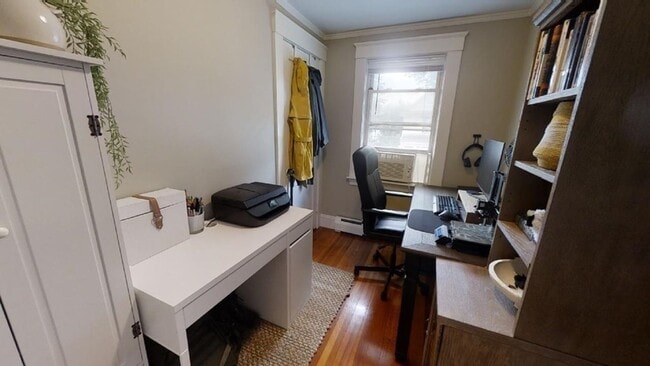 Building Photo - 11 Walnut St