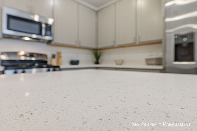 Building Photo - 1531 Emilia Xing Pl