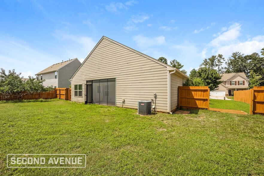 Building Photo - 4080 Clay Ct SE