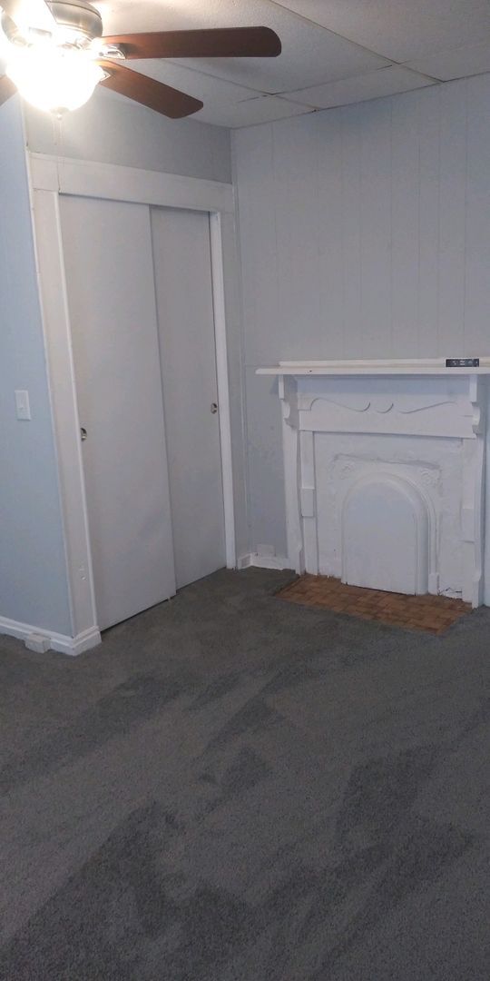 Building Photo - Awesome Renovated 2 Bedroom 1 Bath House F...