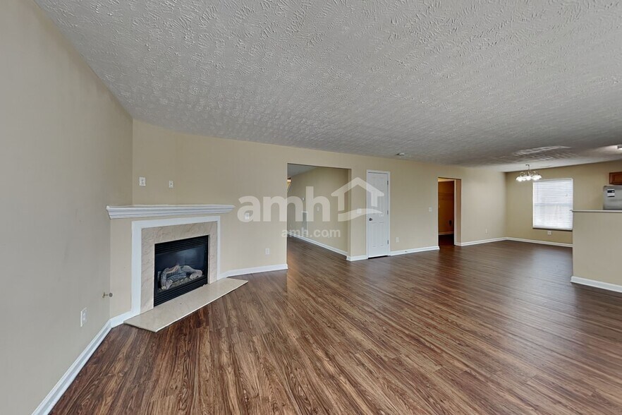 Building Photo - 377 Stewart Springs Dr