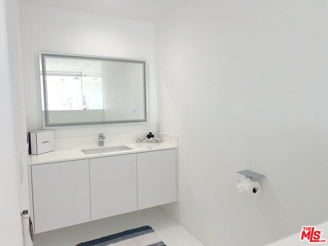 Building Photo - 22548 Pacific Coast Hwy