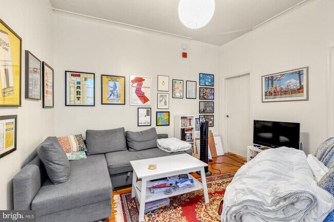 Building Photo - 4713 Baltimore Ave