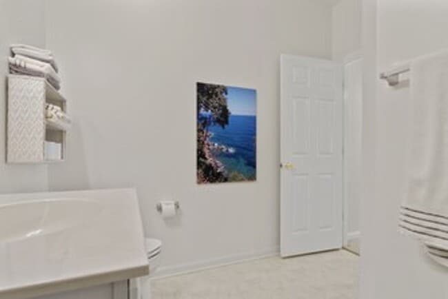 Building Photo - Beachside Condo for Rent – Rehoboth - $1,9...