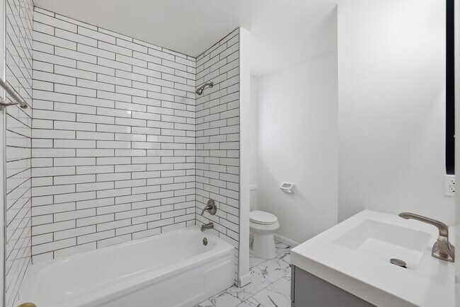 Building Photo - 5111 Crystal Bay Dr