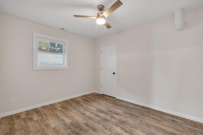 Building Photo - 4109 Weaver Ave