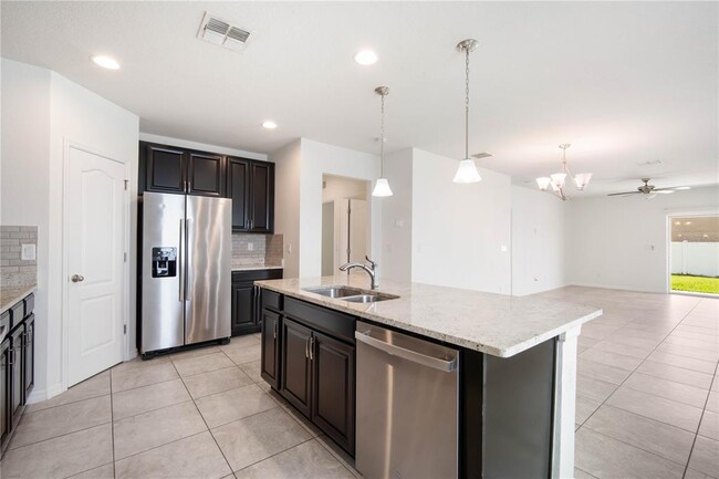 Building Photo - 14233 Poke Ridge Dr