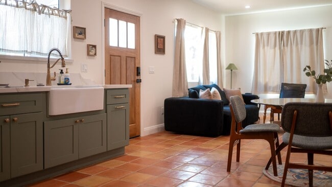 Primary Photo - Contemporary New home in Monrovia