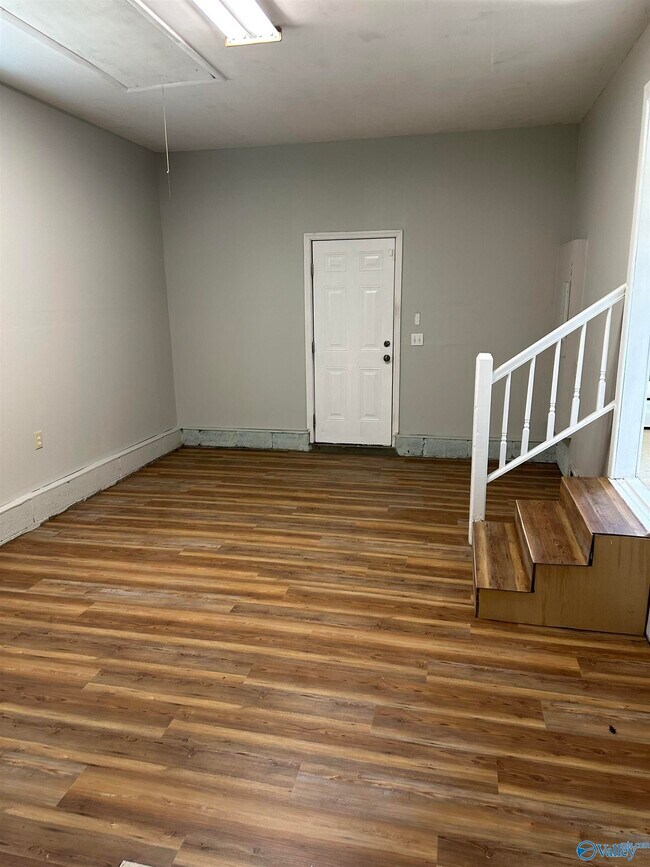 Building Photo - 2113 Norris Rd NW