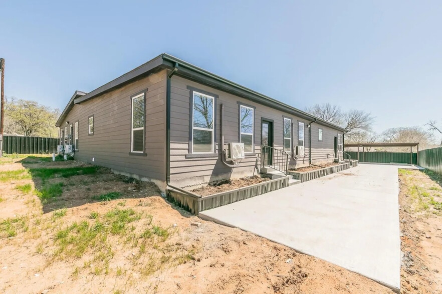 Building Photo - 191 Co Rd 4849