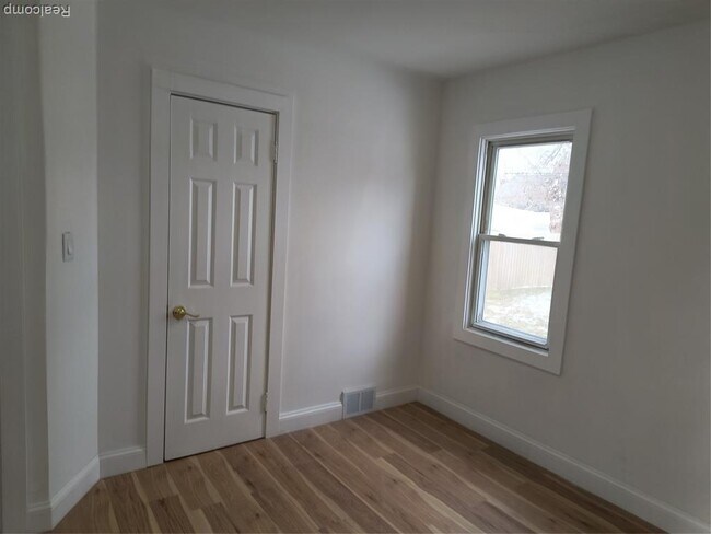 Building Photo - 19650 Buffalo St