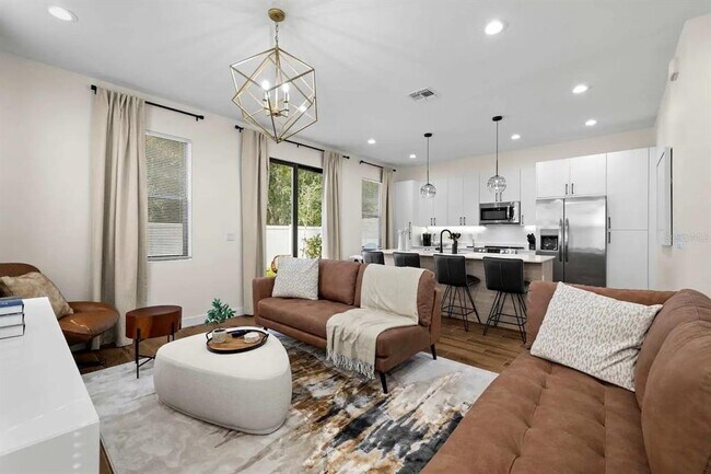Building Photo - 4337 Villa Alina Ct