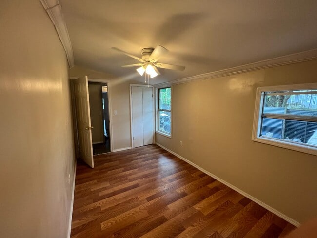 Building Photo - 1219 Winthrop St