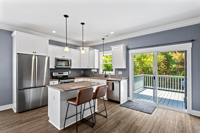 Building Photo - 205 Bangor Ct