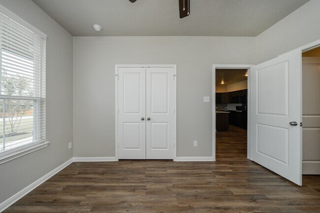 Building Photo - 1150 Trellis Pass