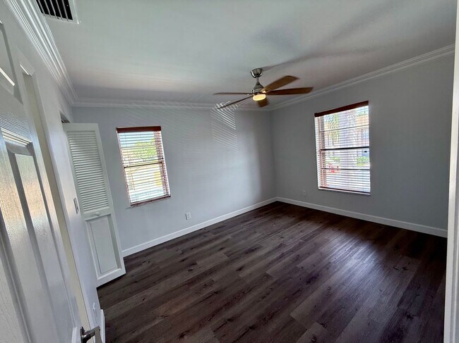 Building Photo - 9466 Boca Cove Cir