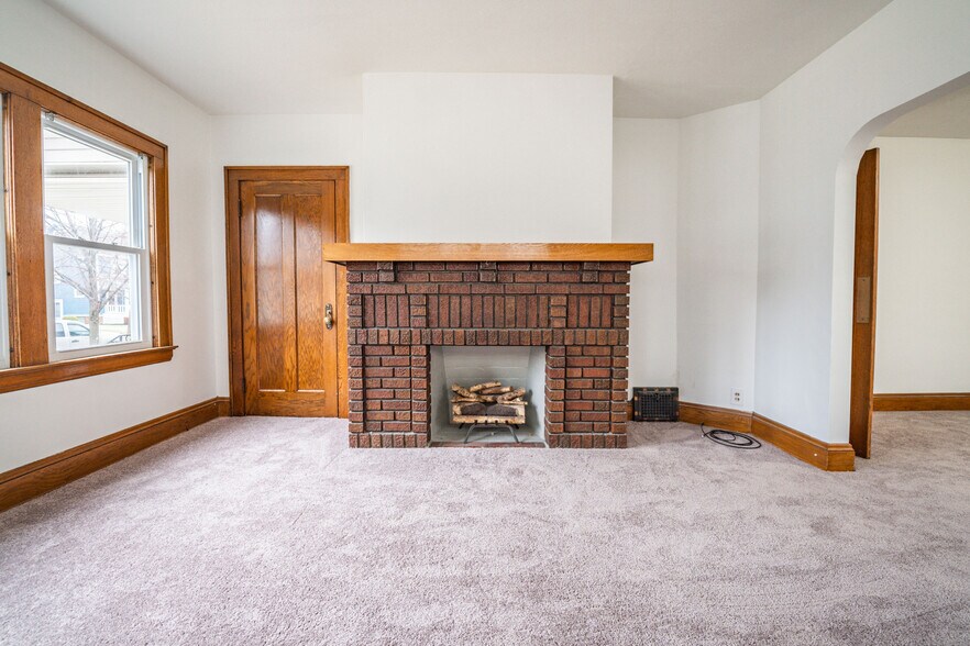 Building Photo - 2085 Marlowe Ave