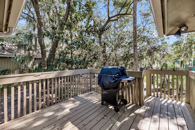 Building Photo - Branson - Breeze