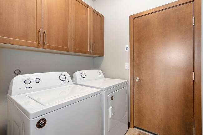 Building Photo - 313 Nooksack Ave