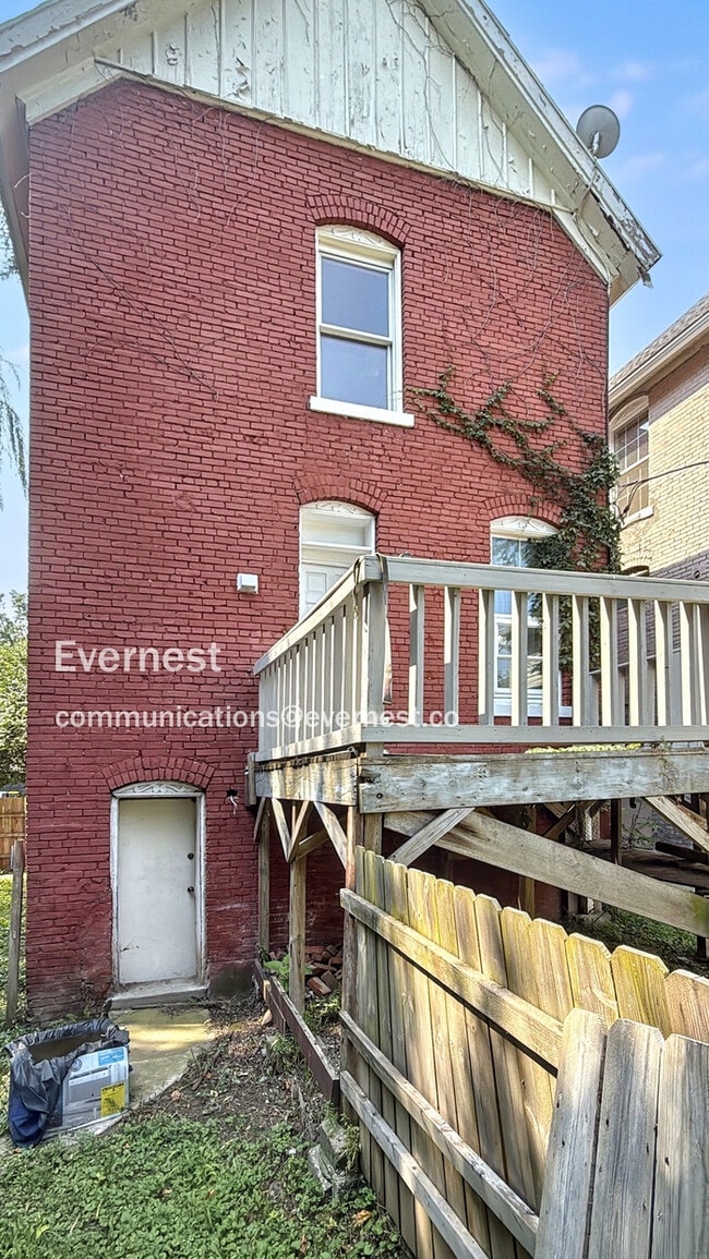 Building Photo - 3226 Smart Ave