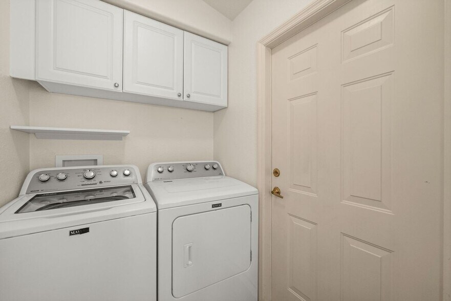 Building Photo - 8167 Ibis Cove Cir