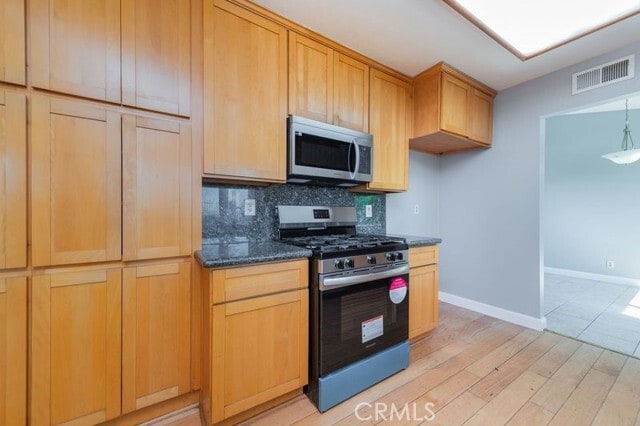 Building Photo - 1135 Tierra Luna