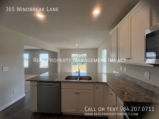 Building Photo - 365 Windbreak Ln