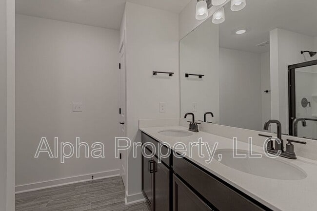 Building Photo - 1451 Darrowby Wy