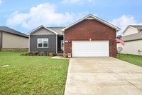 Building Photo - Pet Friendly Three Bedroom!