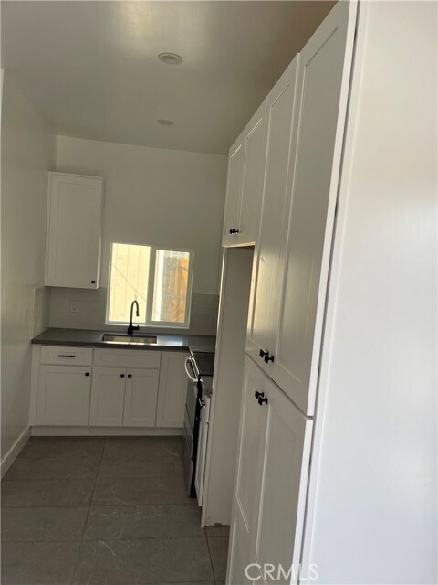 Building Photo - 2248 Lime Ave