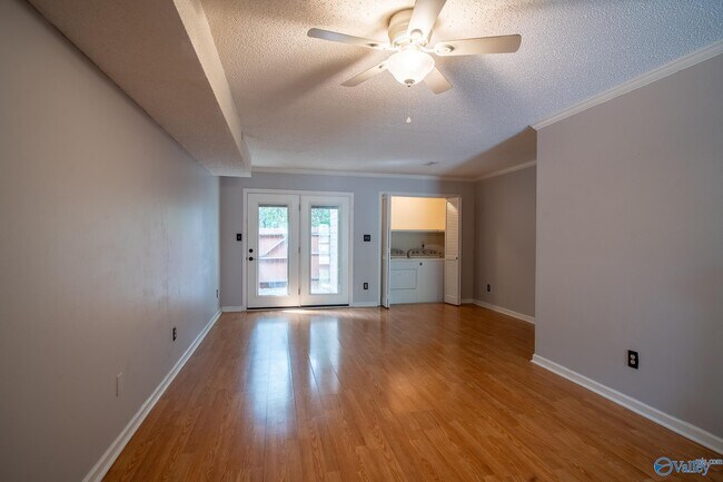 Building Photo - 8151 Oldfield Rd SW