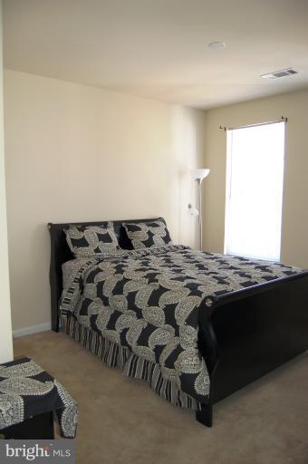 Building Photo - 2465 Army Navy Dr