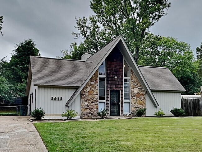 Building Photo - 5415 Stardust Dr