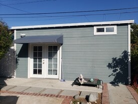 Building Photo - 5325 W 120th St