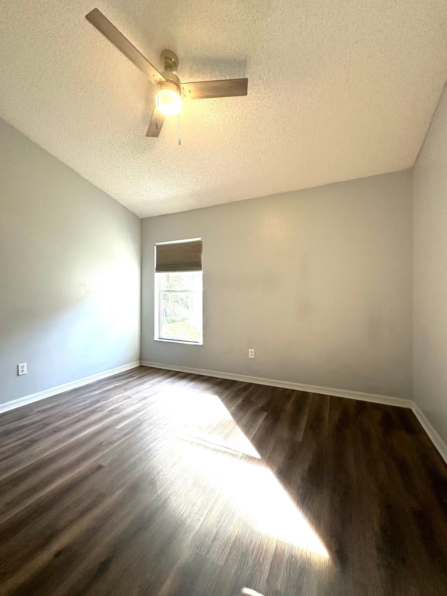 Building Photo - 10209 Rivers Trail Dr