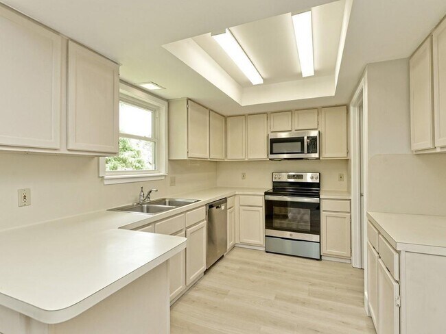 Building Photo - 11502 Toledo Dr