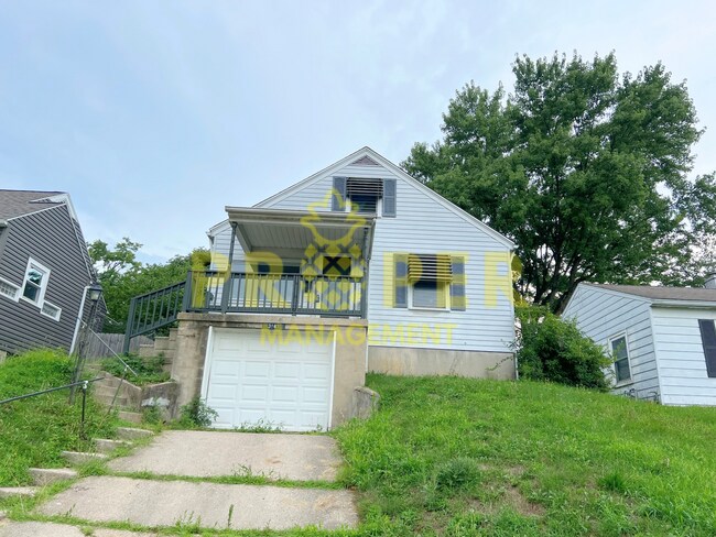 Primary Photo - 3 bedrooms 1 bathroom house for rent