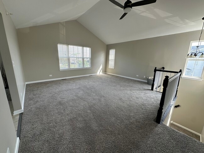 Building Photo - 2473 Dickens Dr