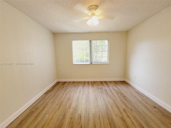 Building Photo - 4155 N Haverhill Rd