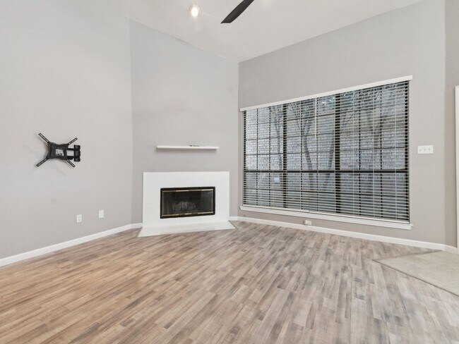 Building Photo - Spacious 2 Bedroom, 2 Bathroom Home in Eag...