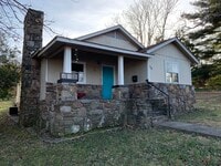 Building Photo - 704 W Central Ave