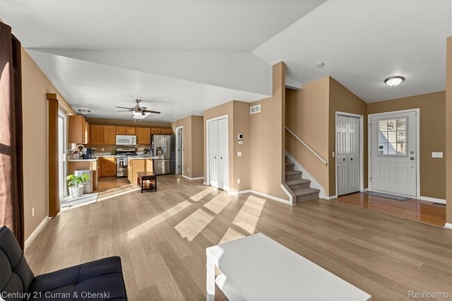 Building Photo - 7164 Richmond Dr