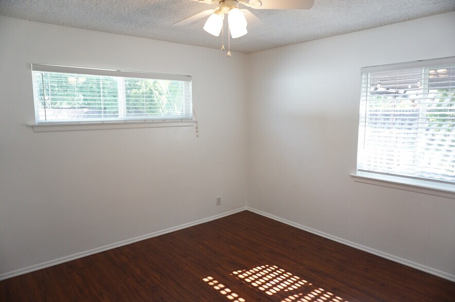 Building Photo - 18243 Superior St