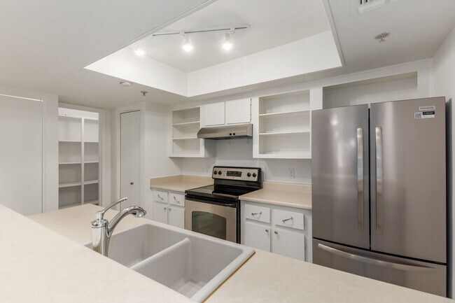 Building Photo - New Rental Listing in Scottsdale Springs C...