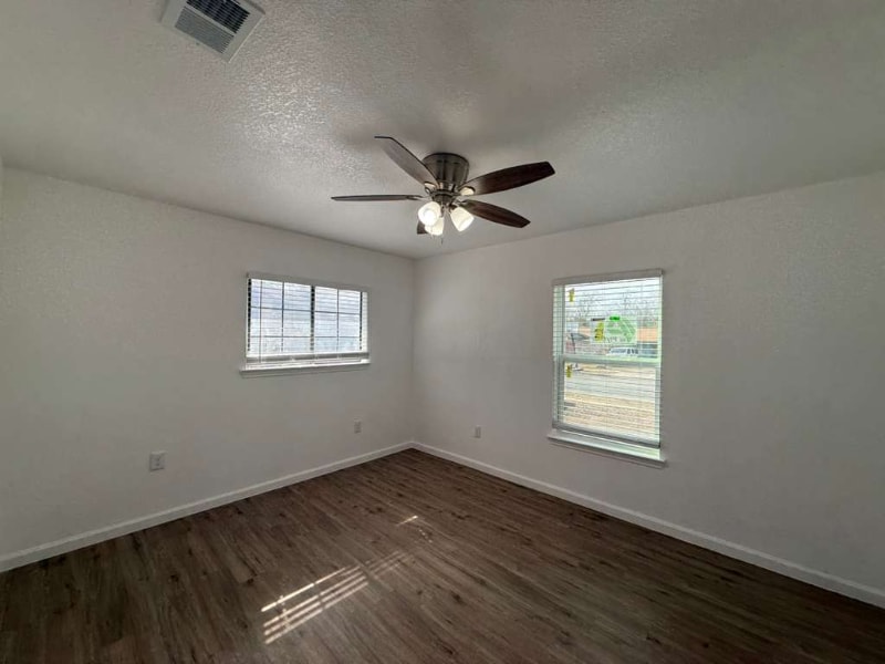 Building Photo - 6718 Pear Tree