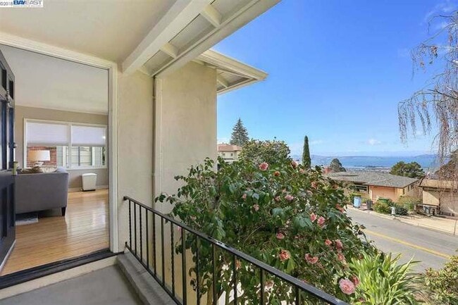 Building Photo - 1269 Grizzly Peak Blvd